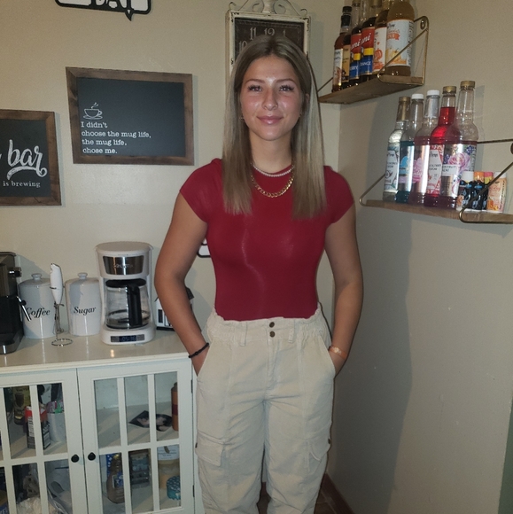 Meet your Posher, Monica - Picture 2 of 12